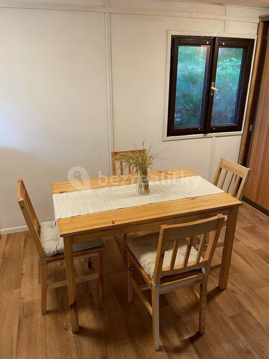 Prenájom rekreačného objektu, Jarošov, Pardubický kraj Prenájom rekreačného objektu, Jarošov, Pardubický kraj