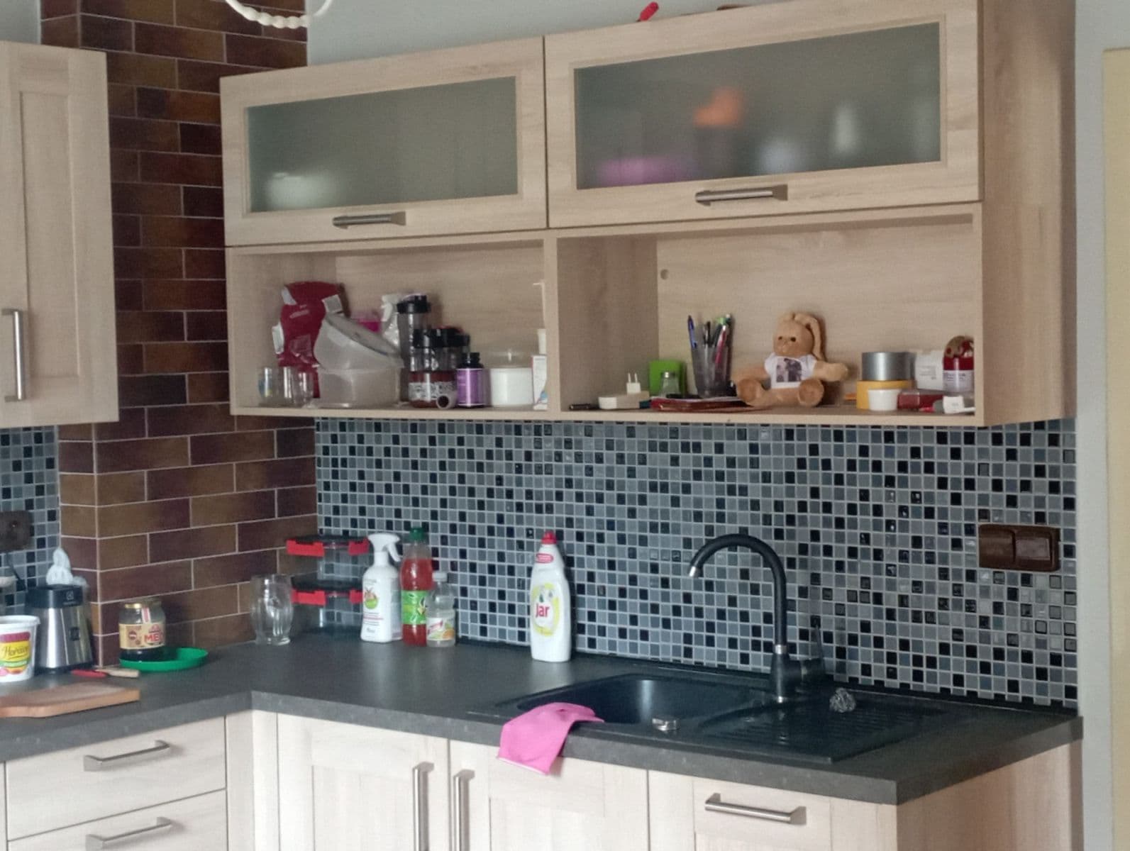 Prenájom bytu 2-izbový 80 m², 1. máje, Tuchlovice, Středočeský kraj Prenájom bytu 2-izbový 80 m², 1. máje, Tuchlovice, Středočeský kraj