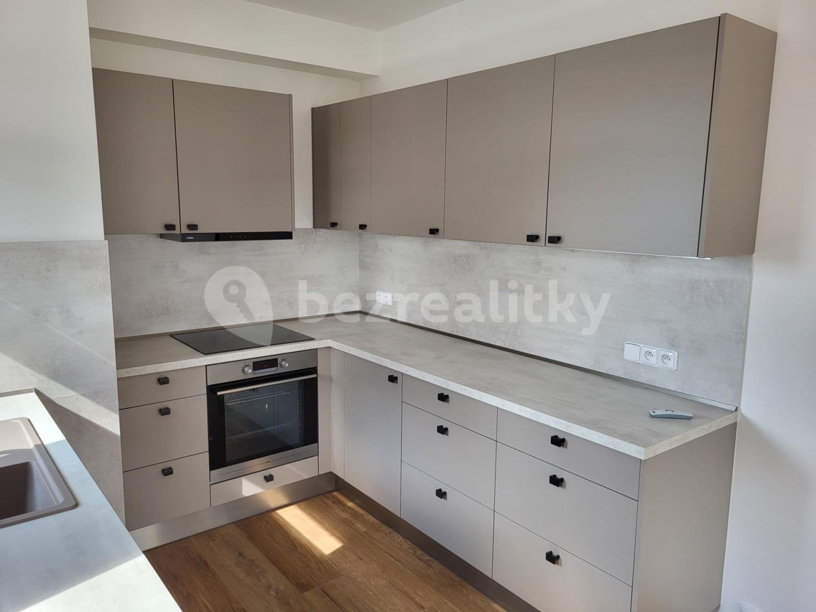 Prenájom bytu 2-izbový 54 m², Pod Harfou, Praha, Praha Prenájom bytu 2-izbový 54 m², Pod Harfou, Praha, Praha