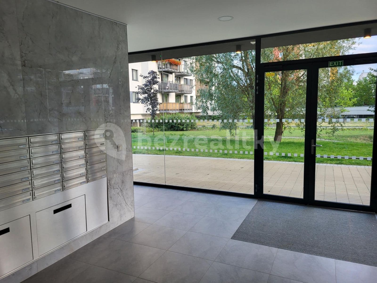 Prenájom bytu 2-izbový 54 m², Pod Harfou, Praha, Praha Prenájom bytu 2-izbový 54 m², Pod Harfou, Praha, Praha
