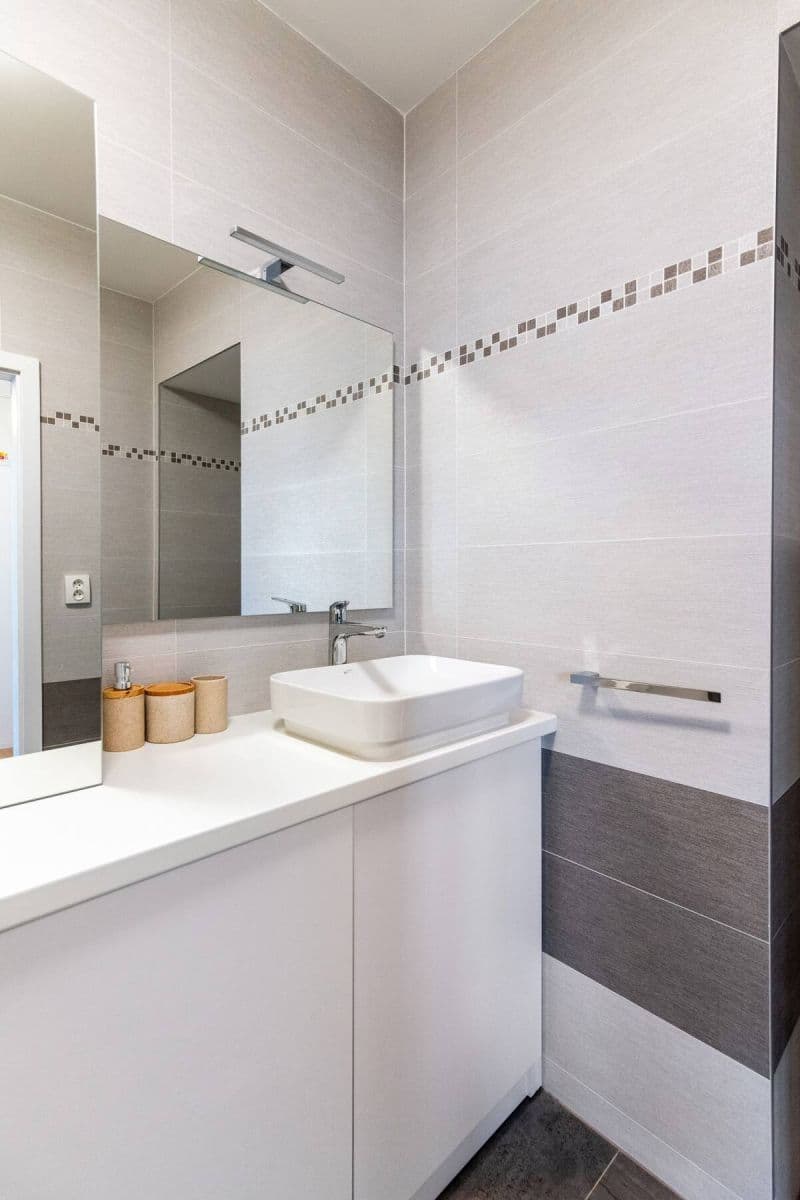 Prenájom bytu 65 m², Holečkova, Praha, Praha Prenájom bytu 65 m², Holečkova, Praha, Praha