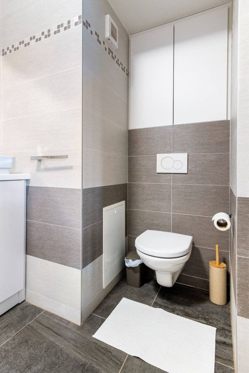 Prenájom bytu 65 m², Holečkova, Praha, Praha Prenájom bytu 65 m², Holečkova, Praha, Praha
