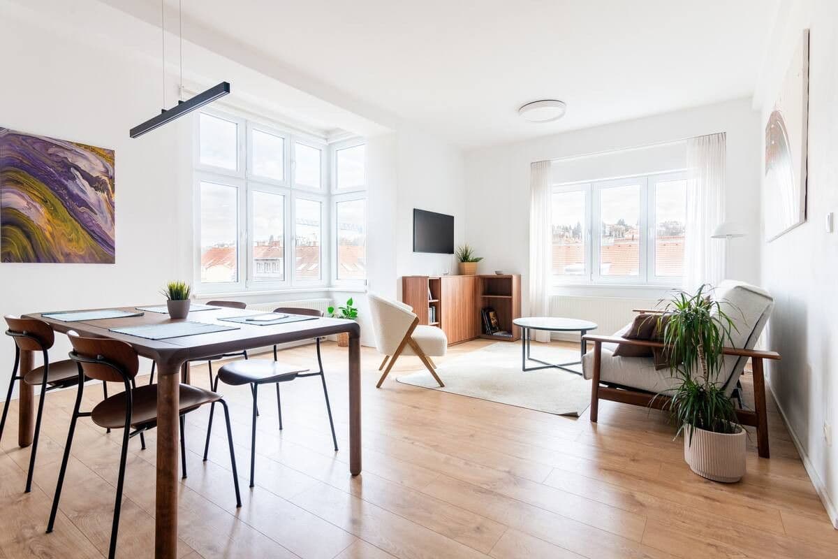 Prenájom bytu 65 m², Holečkova, Praha, Praha Prenájom bytu 65 m², Holečkova, Praha, Praha