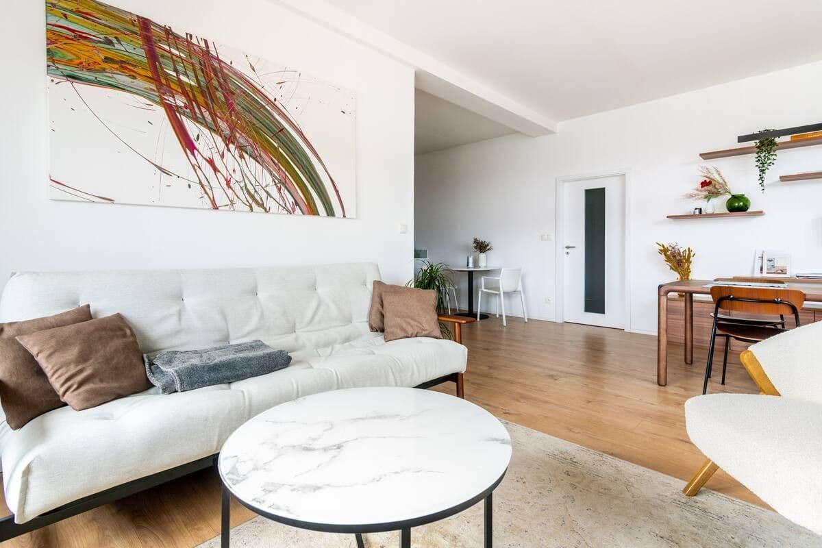 Prenájom bytu 65 m², Holečkova, Praha, Praha Prenájom bytu 65 m², Holečkova, Praha, Praha