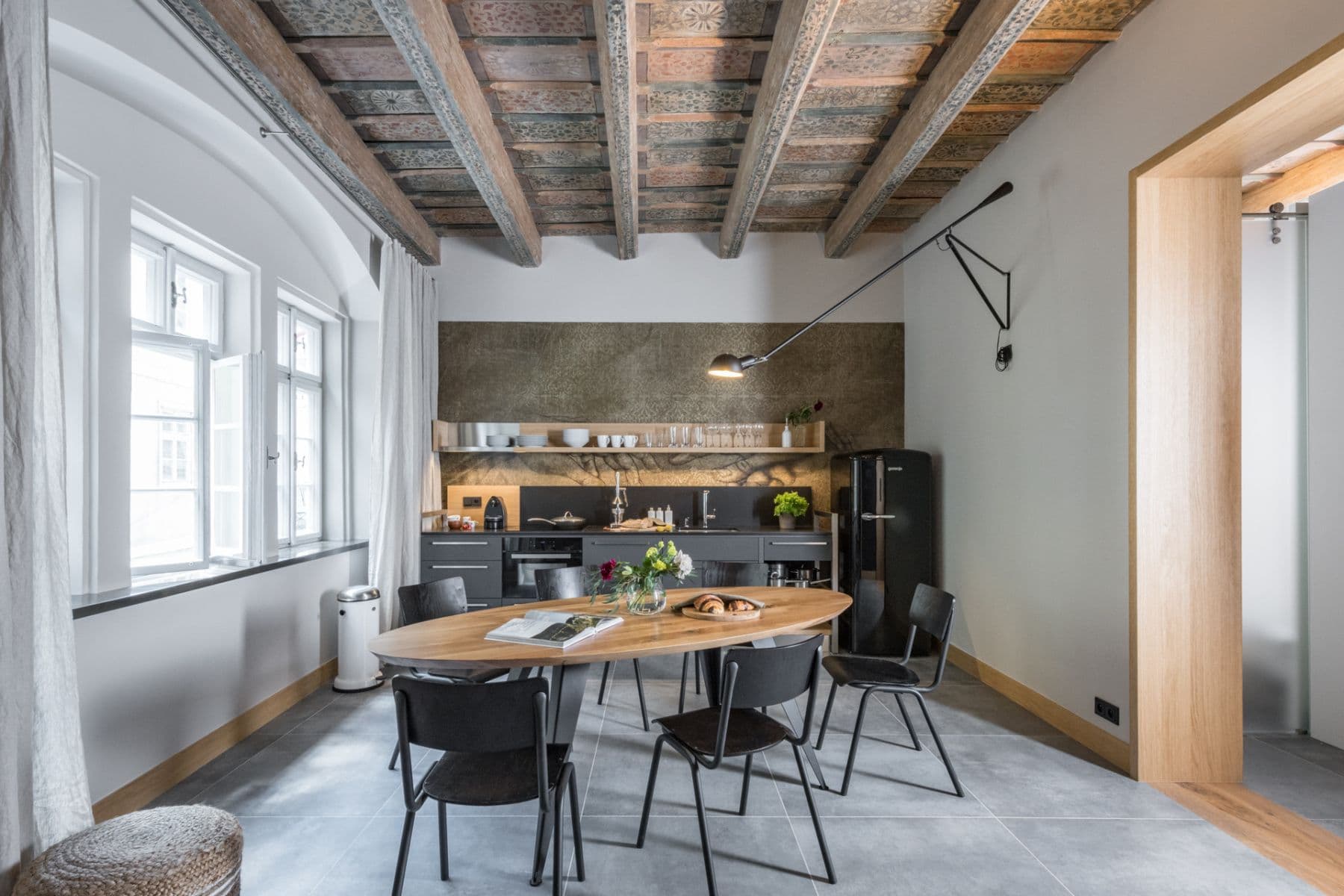 Prenájom bytu 90 m², Vlašská, Praha, Praha Prenájom bytu 90 m², Vlašská, Praha, Praha