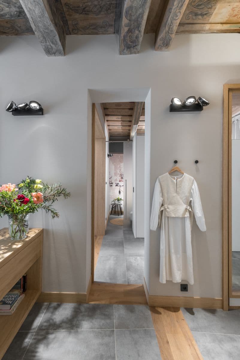 Prenájom bytu 90 m², Vlašská, Praha, Praha Prenájom bytu 90 m², Vlašská, Praha, Praha