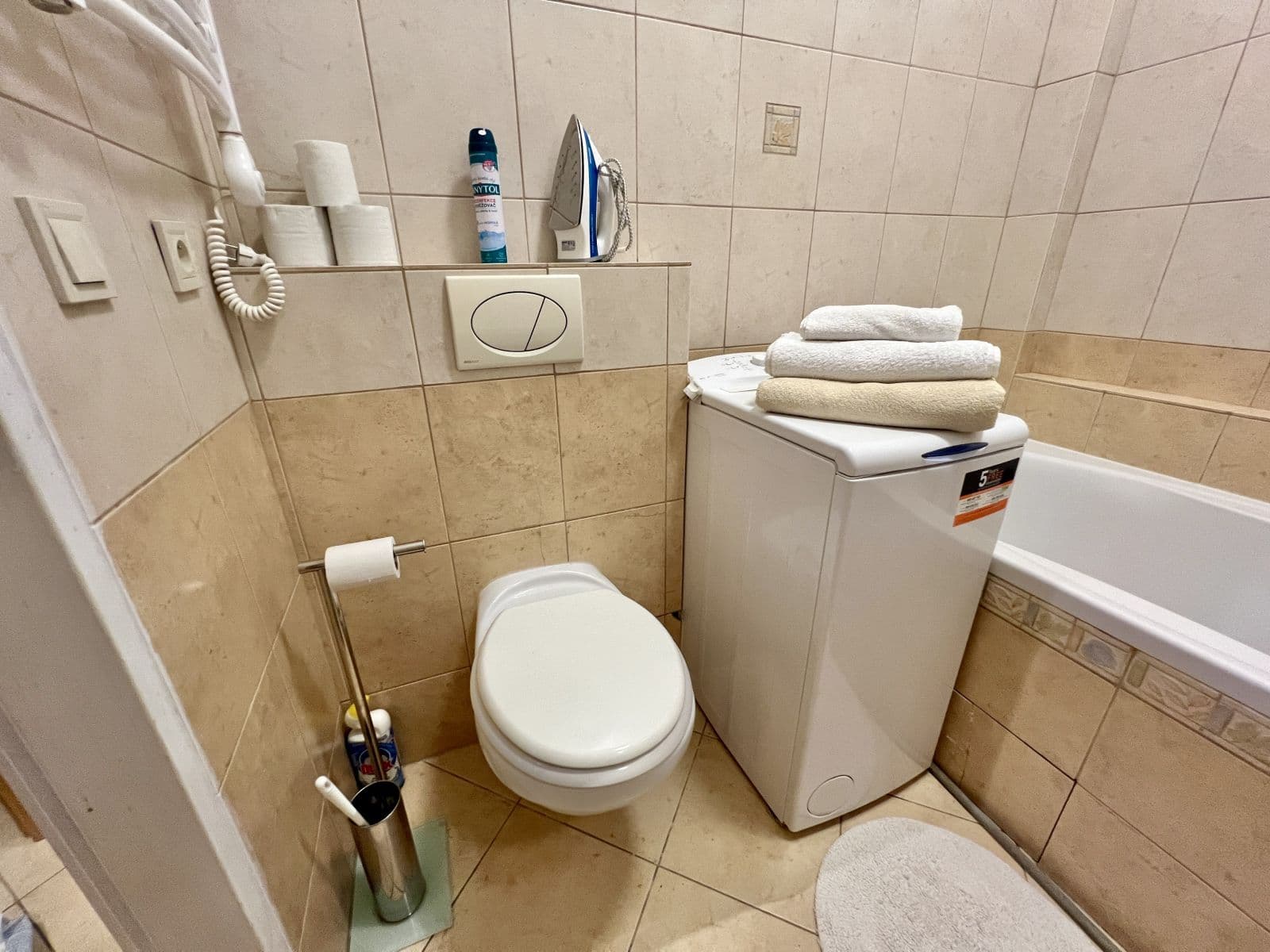 Prenájom bytu 25 m², Na Bitevní Pláni, Praha, Praha Prenájom bytu 25 m², Na Bitevní Pláni, Praha, Praha