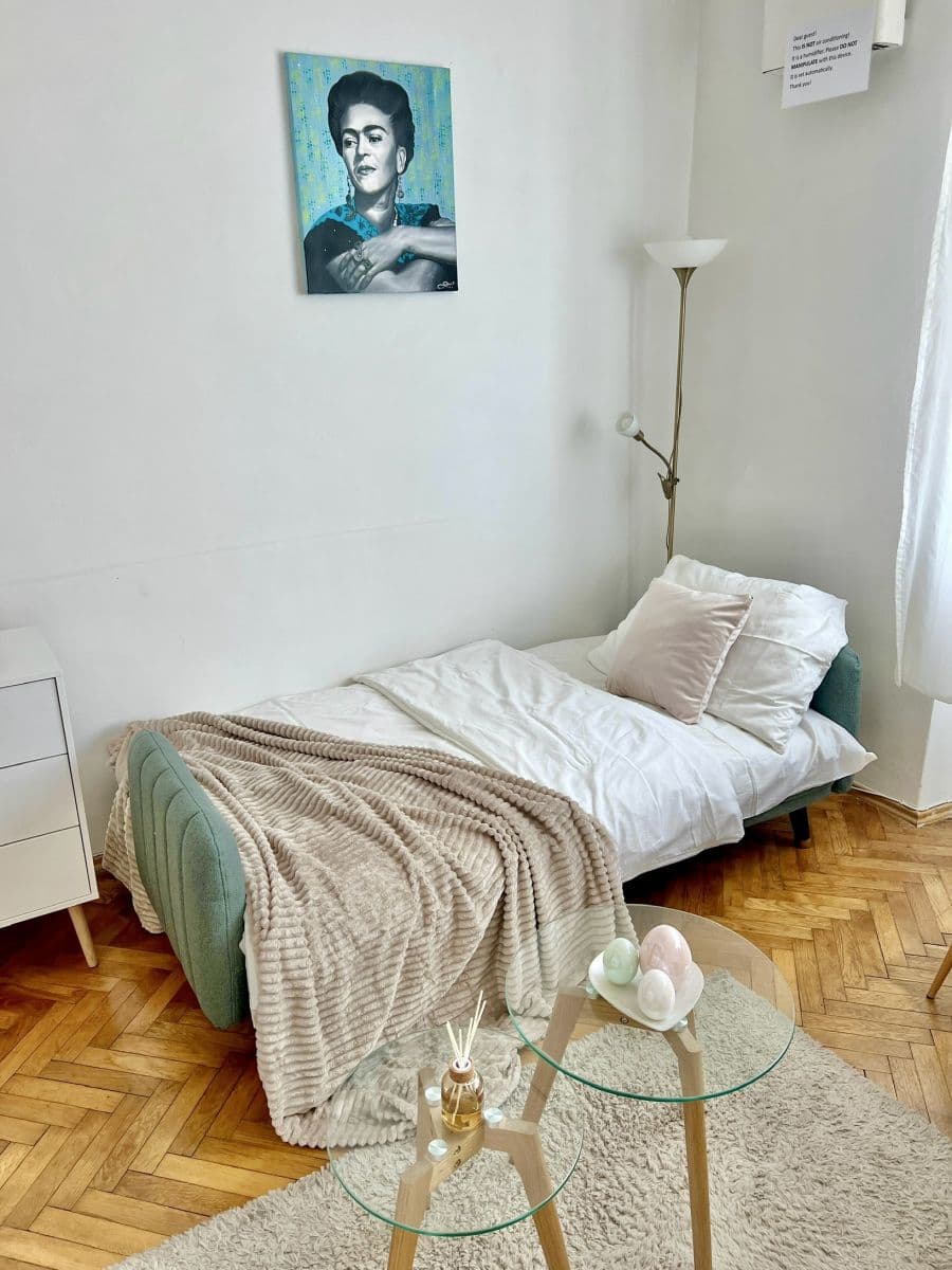 Prenájom bytu 25 m², Na Bitevní Pláni, Praha, Praha Prenájom bytu 25 m², Na Bitevní Pláni, Praha, Praha