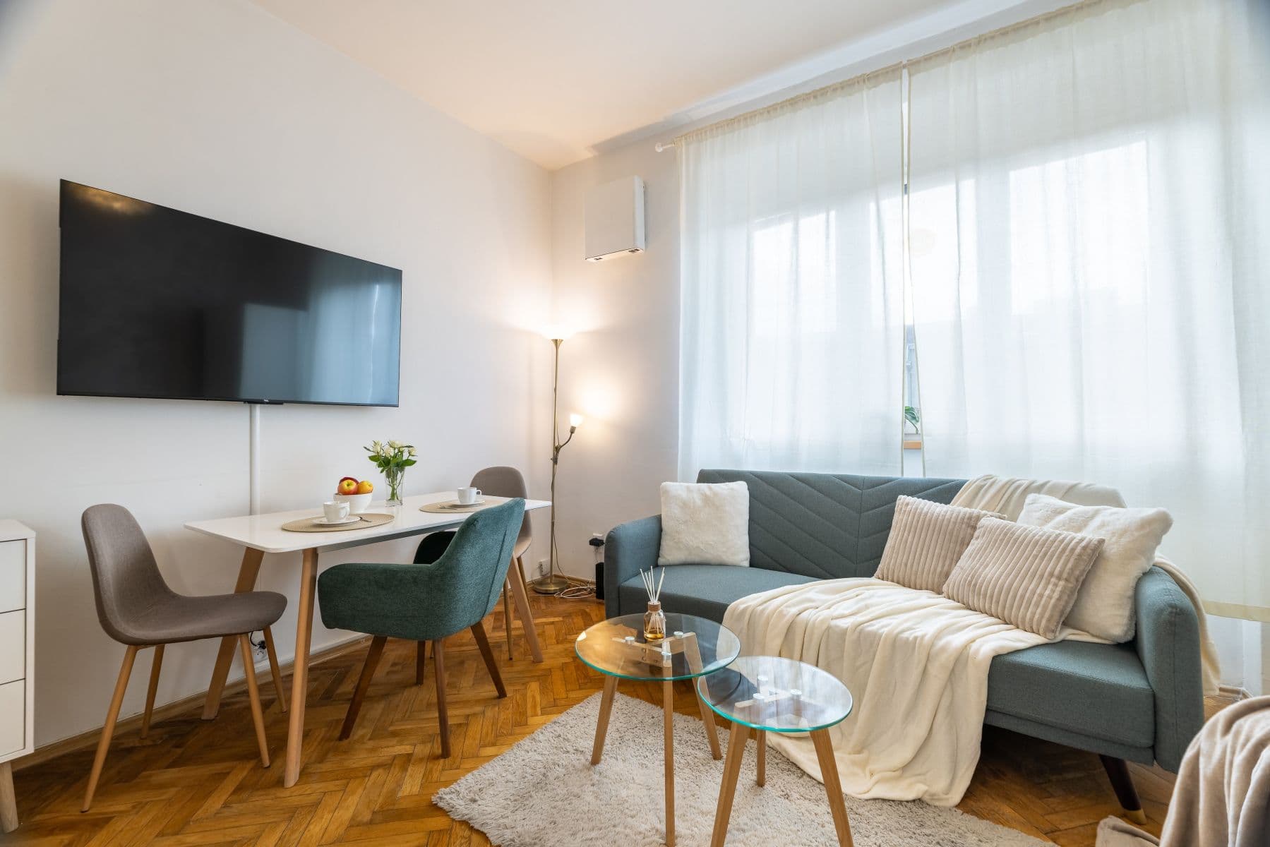 Prenájom bytu 25 m², Na Bitevní Pláni, Praha, Praha Prenájom bytu 25 m², Na Bitevní Pláni, Praha, Praha