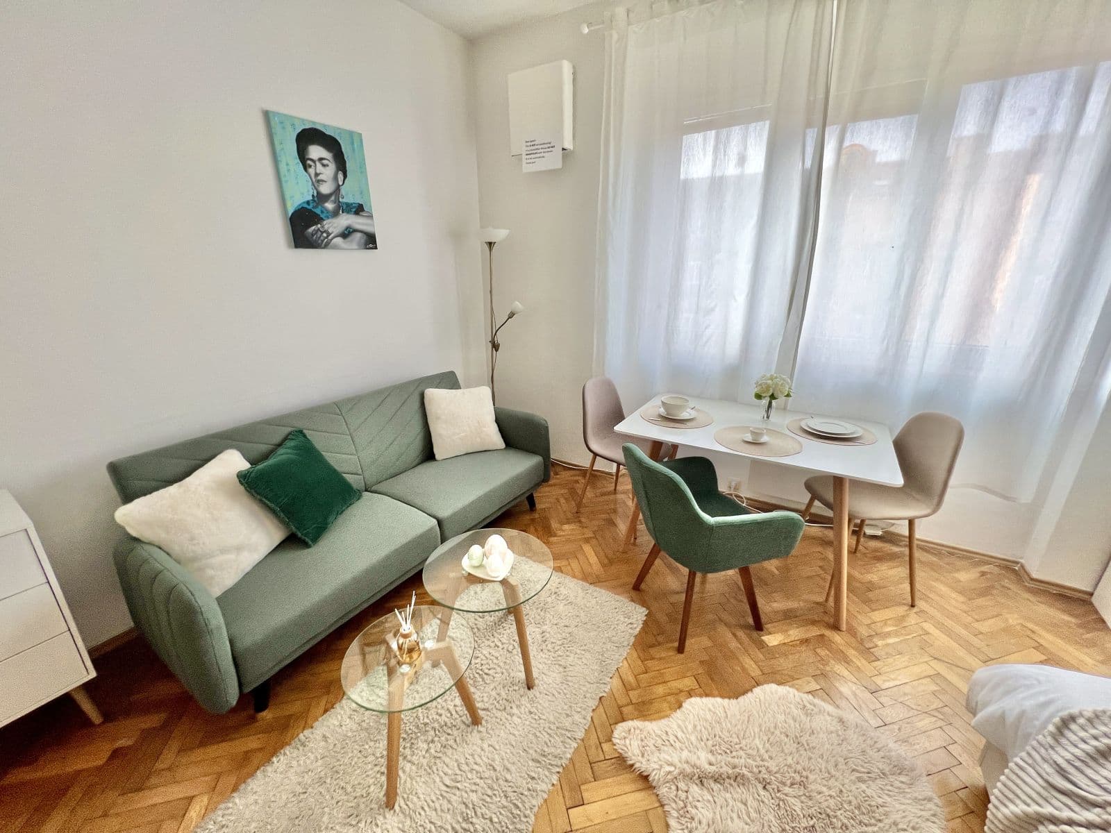 Prenájom bytu 25 m², Na Bitevní Pláni, Praha, Praha Prenájom bytu 25 m², Na Bitevní Pláni, Praha, Praha