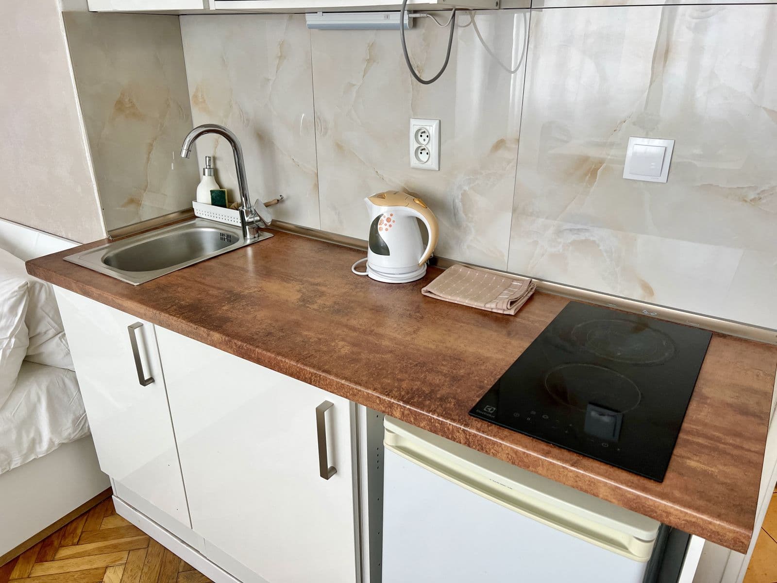 Prenájom bytu 25 m², Na Bitevní Pláni, Praha, Praha Prenájom bytu 25 m², Na Bitevní Pláni, Praha, Praha