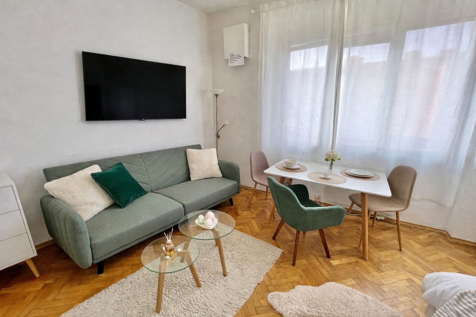 Prenájom bytu 25 m², Na Bitevní Pláni, Praha, Praha Prenájom bytu 25 m², Na Bitevní Pláni, Praha, Praha