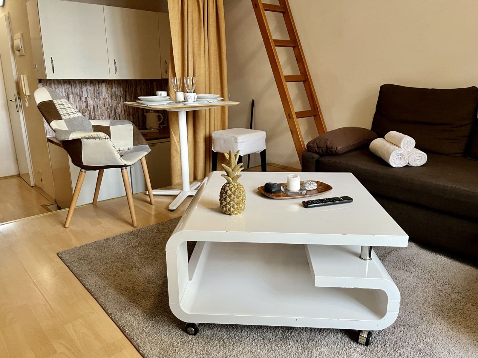 Prenájom bytu 25 m², Magistrů, Praha, Praha Prenájom bytu 25 m², Magistrů, Praha, Praha