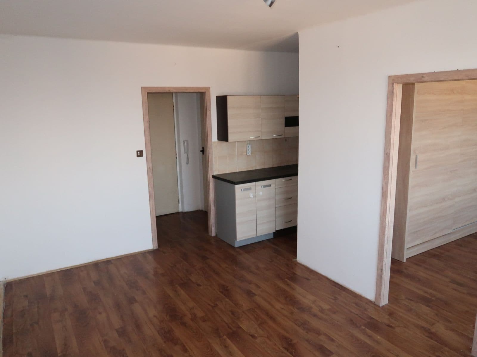 Prenájom bytu 2-izbový 34 m², Veverkova, Hradec Králové, Královéhradecký kraj Prenájom bytu 2-izbový 34 m², Veverkova, Hradec Králové, Královéhradecký kraj