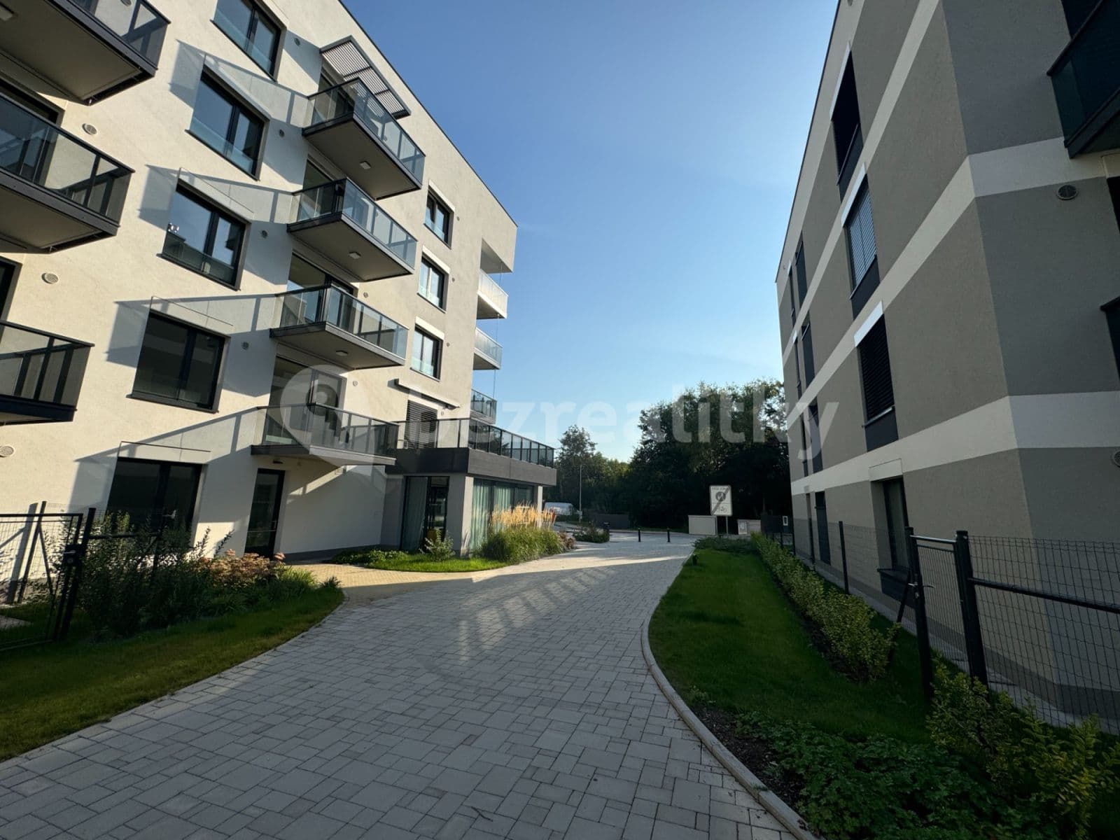 Prenájom bytu 2-izbový 53 m², Nurmiho, Praha, Praha Prenájom bytu 2-izbový 53 m², Nurmiho, Praha, Praha