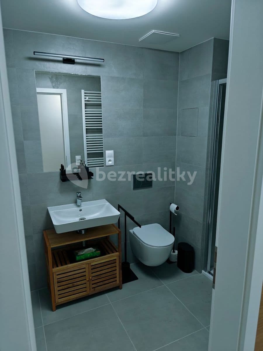 Prenájom bytu 2-izbový 53 m², Nurmiho, Praha, Praha Prenájom bytu 2-izbový 53 m², Nurmiho, Praha, Praha
