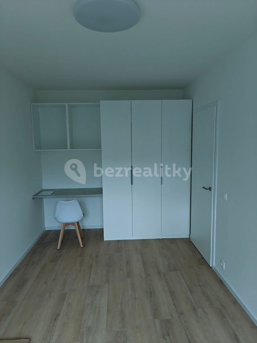 Prenájom bytu 2-izbový 53 m², Nurmiho, Praha, Praha Prenájom bytu 2-izbový 53 m², Nurmiho, Praha, Praha