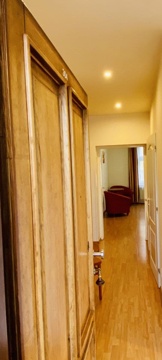 Prenájom bytu 37 m², Jana Masaryka, Praha, Praha Prenájom bytu 37 m², Jana Masaryka, Praha, Praha