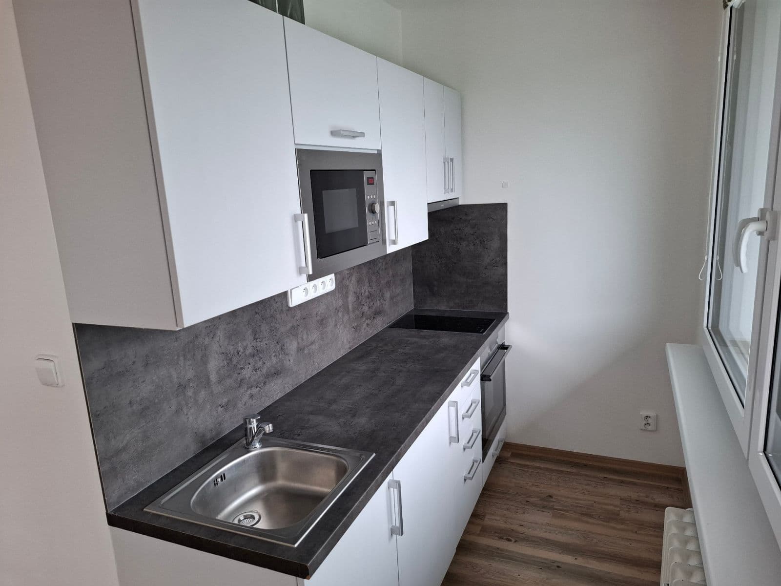 Prenájom bytu 1-izbový 27 m², Veltruská, Praha, Praha Prenájom bytu 1-izbový 27 m², Veltruská, Praha, Praha