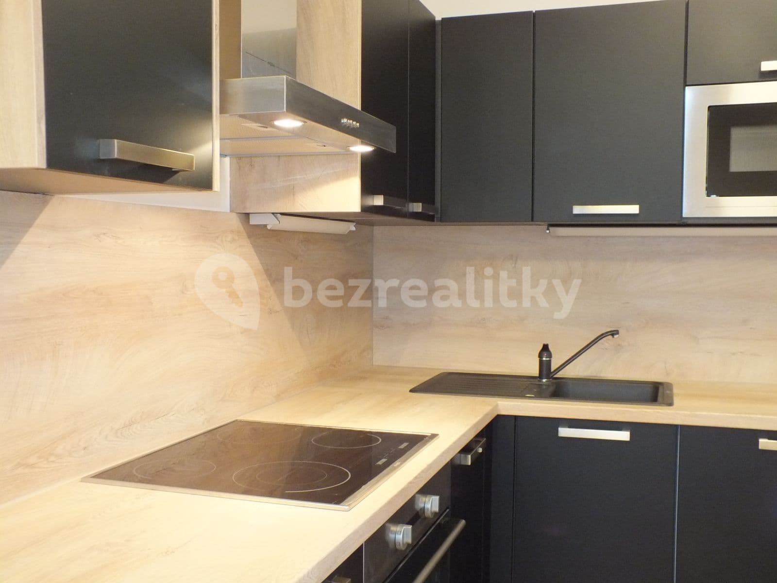 Prenájom bytu 2-izbový 56 m², Štanderova, Praha, Praha Prenájom bytu 2-izbový 56 m², Štanderova, Praha, Praha