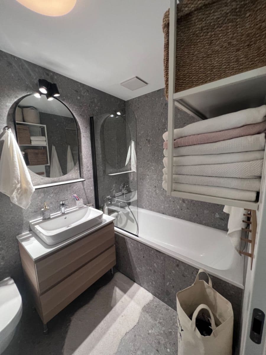 Prenájom bytu 1-izbový 60 m², Račianska, Nové Mesto, Bratislavský kraj Prenájom bytu 1-izbový 60 m², Račianska, Nové Mesto, Bratislavský kraj