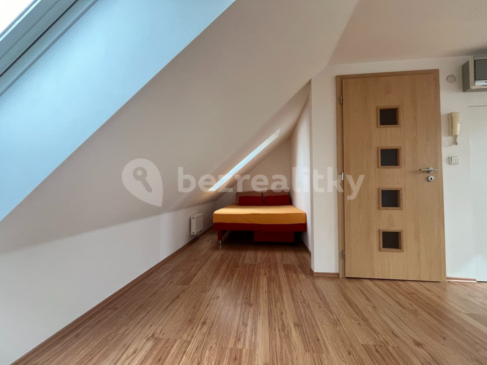 Prenájom bytu 3-izbový 120 m², Bohatcova, Brno, Jihomoravský kraj Prenájom bytu 3-izbový 120 m², Bohatcova, Brno, Jihomoravský kraj