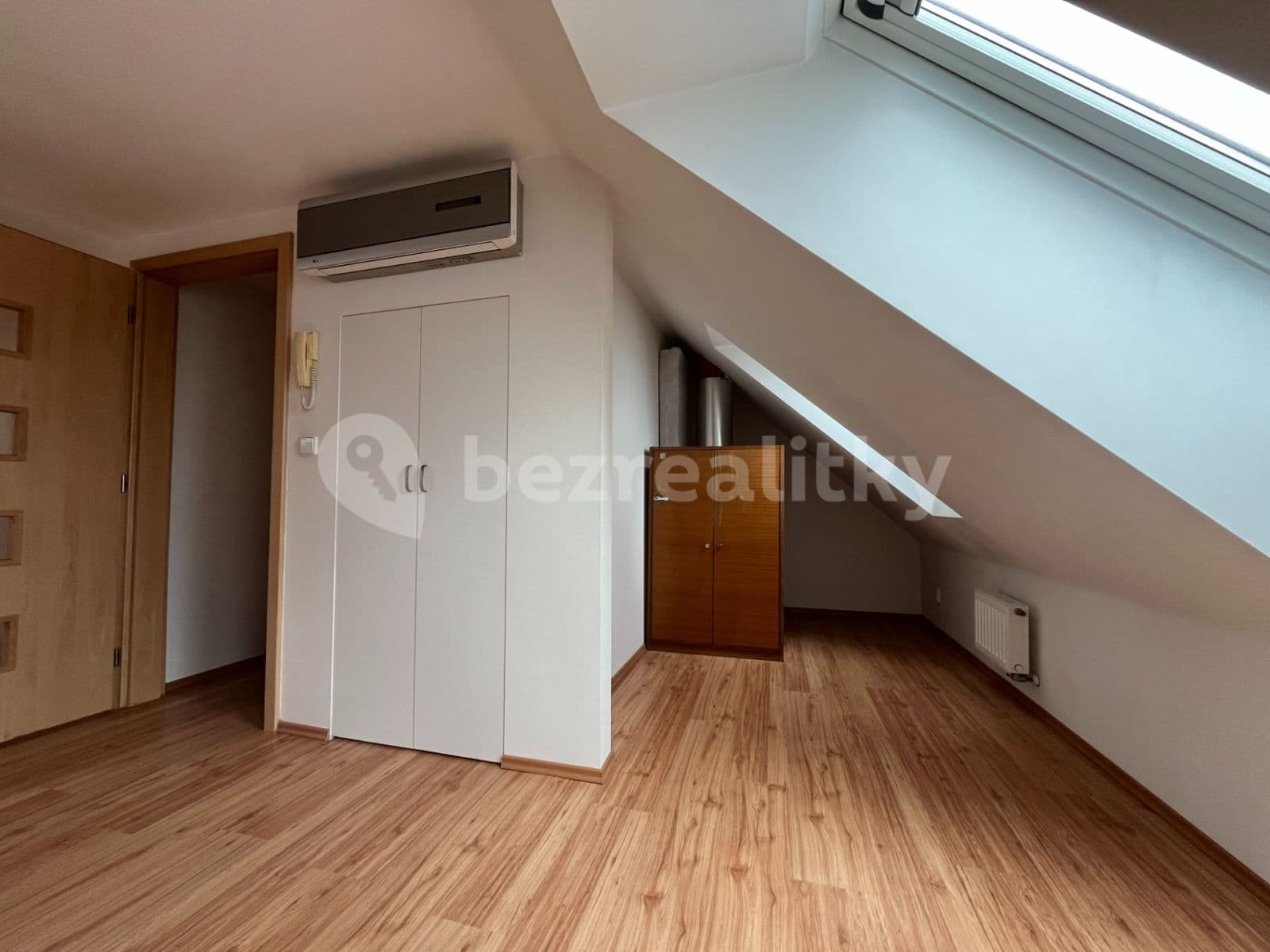 Prenájom bytu 3-izbový 120 m², Bohatcova, Brno, Jihomoravský kraj Prenájom bytu 3-izbový 120 m², Bohatcova, Brno, Jihomoravský kraj