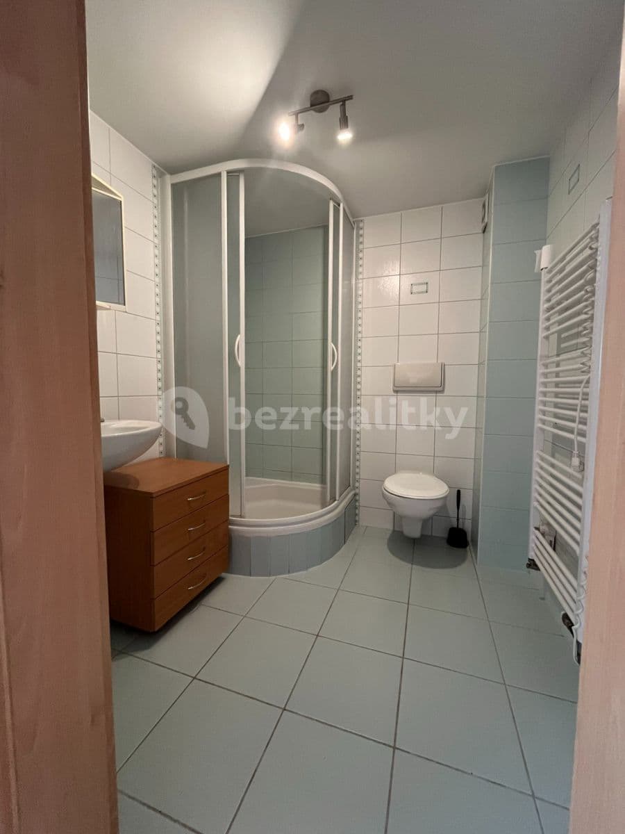 Prenájom bytu 3-izbový 120 m², Bohatcova, Brno, Jihomoravský kraj Prenájom bytu 3-izbový 120 m², Bohatcova, Brno, Jihomoravský kraj