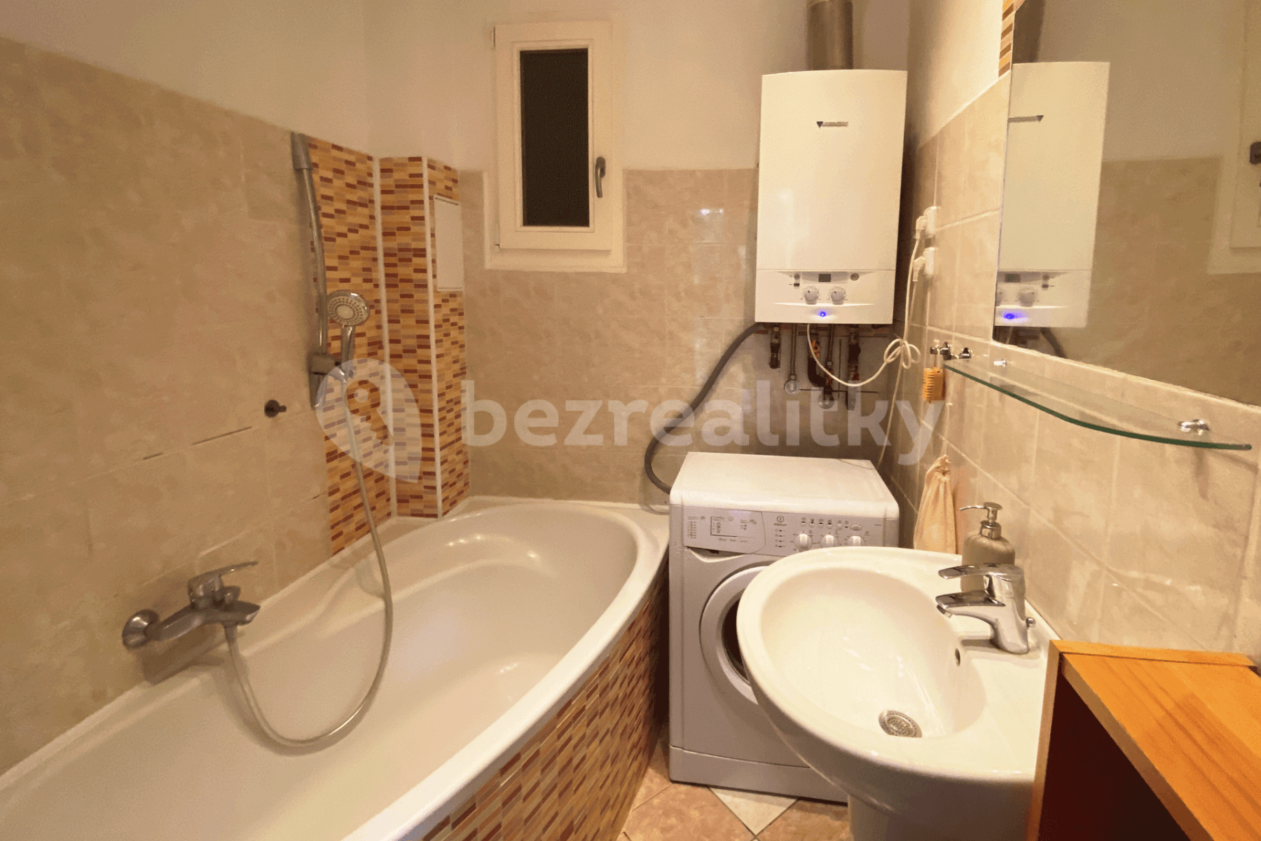 Prenájom bytu 2-izbový 50 m², Sinkulova, Praha, Praha Prenájom bytu 2-izbový 50 m², Sinkulova, Praha, Praha