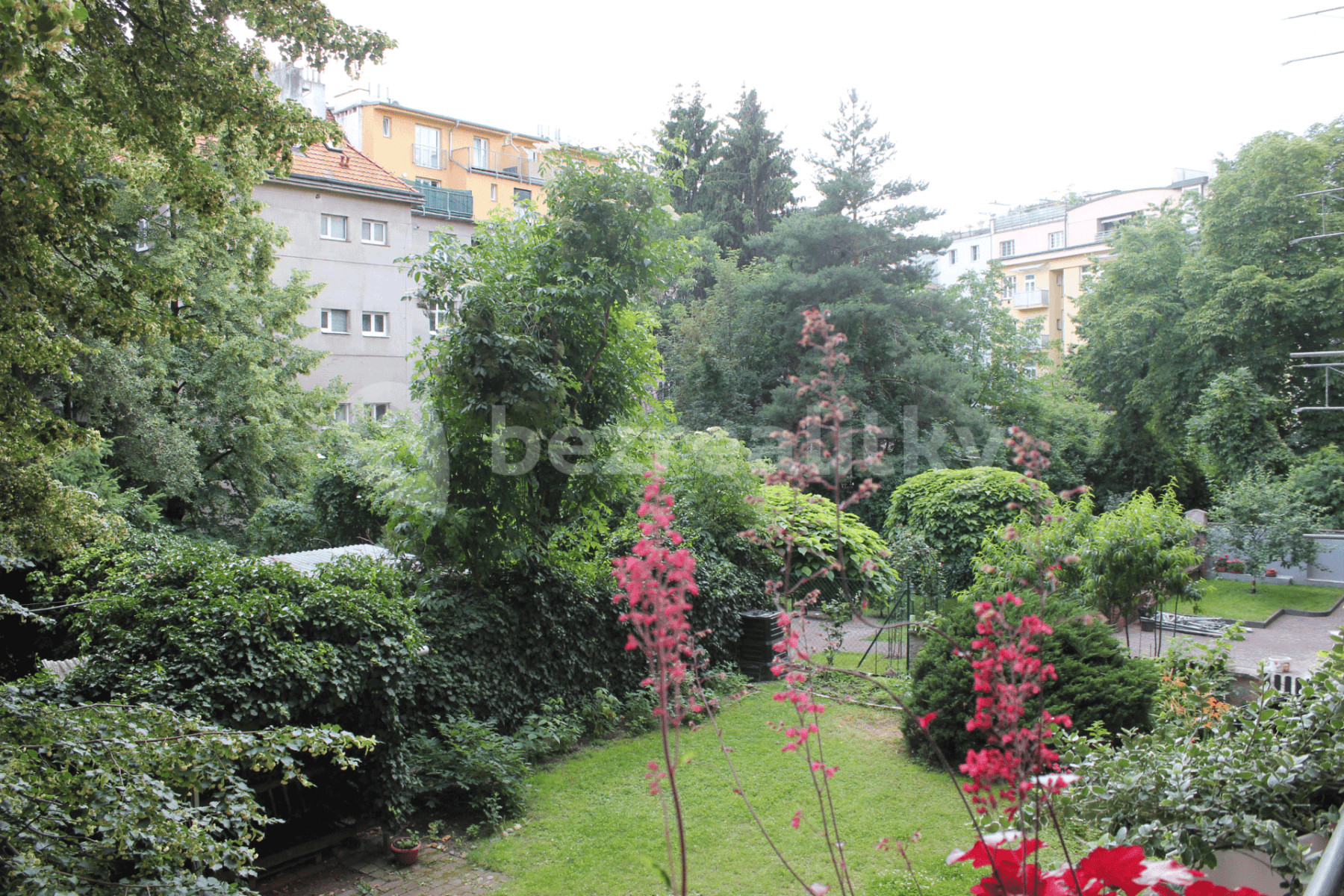 Prenájom bytu 2-izbový 50 m², Sinkulova, Praha, Praha Prenájom bytu 2-izbový 50 m², Sinkulova, Praha, Praha
