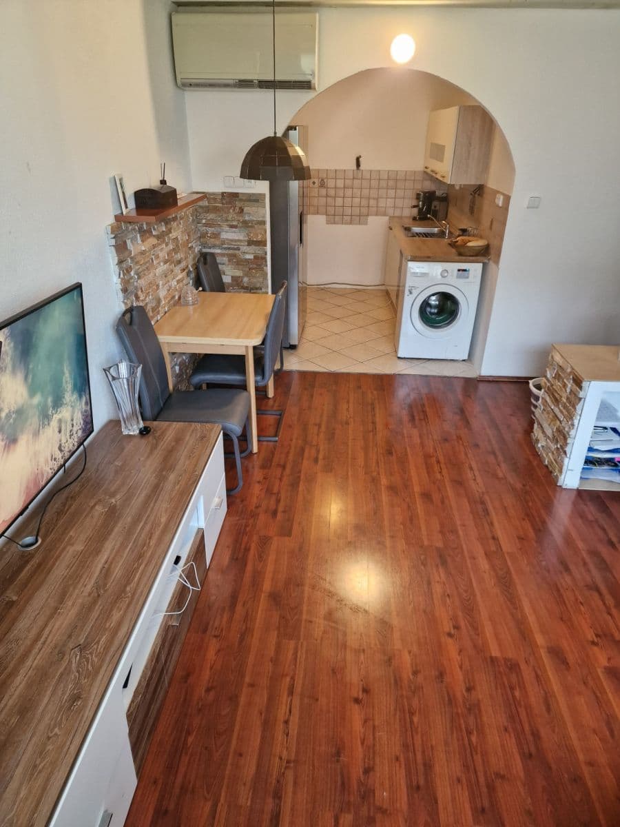 Predaj bytu 3-izbový 67 m², Tererova, Praha, Praha Predaj bytu 3-izbový 67 m², Tererova, Praha, Praha