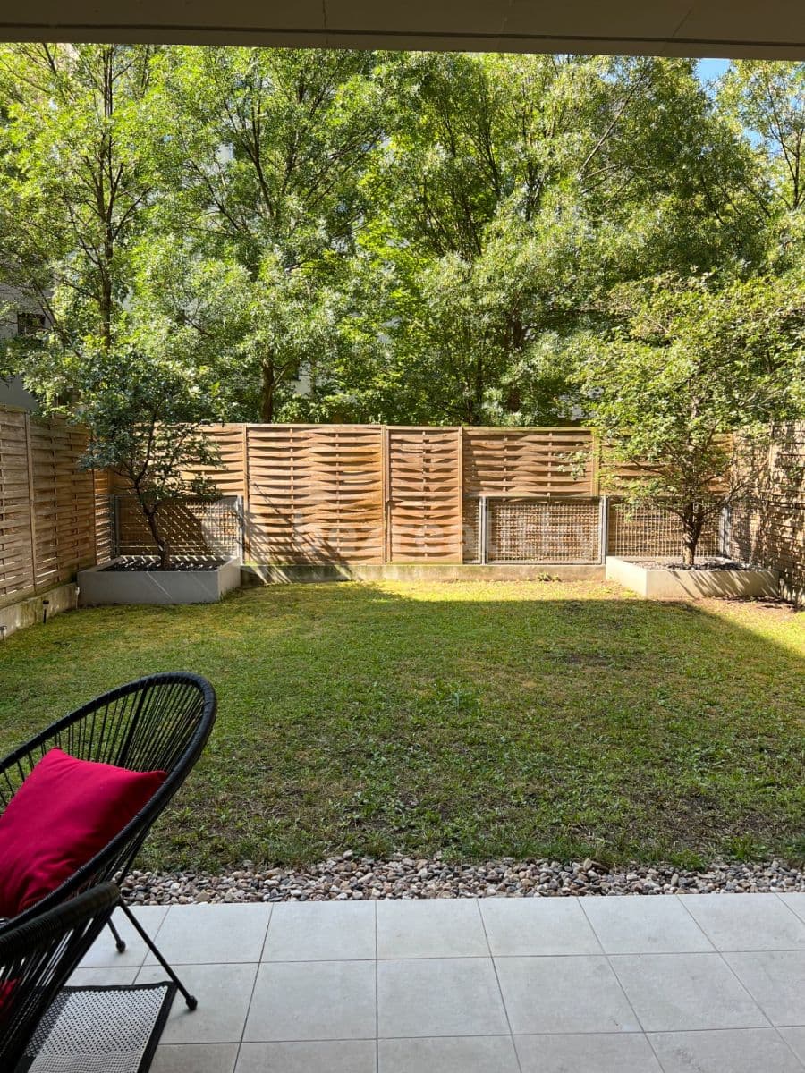 Prenájom bytu 2-izbový 56 m², Varhulíkové, Praha, Praha Prenájom bytu 2-izbový 56 m², Varhulíkové, Praha, Praha