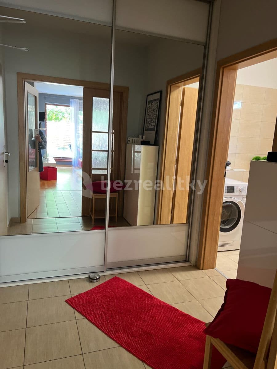 Prenájom bytu 2-izbový 56 m², Varhulíkové, Praha, Praha Prenájom bytu 2-izbový 56 m², Varhulíkové, Praha, Praha