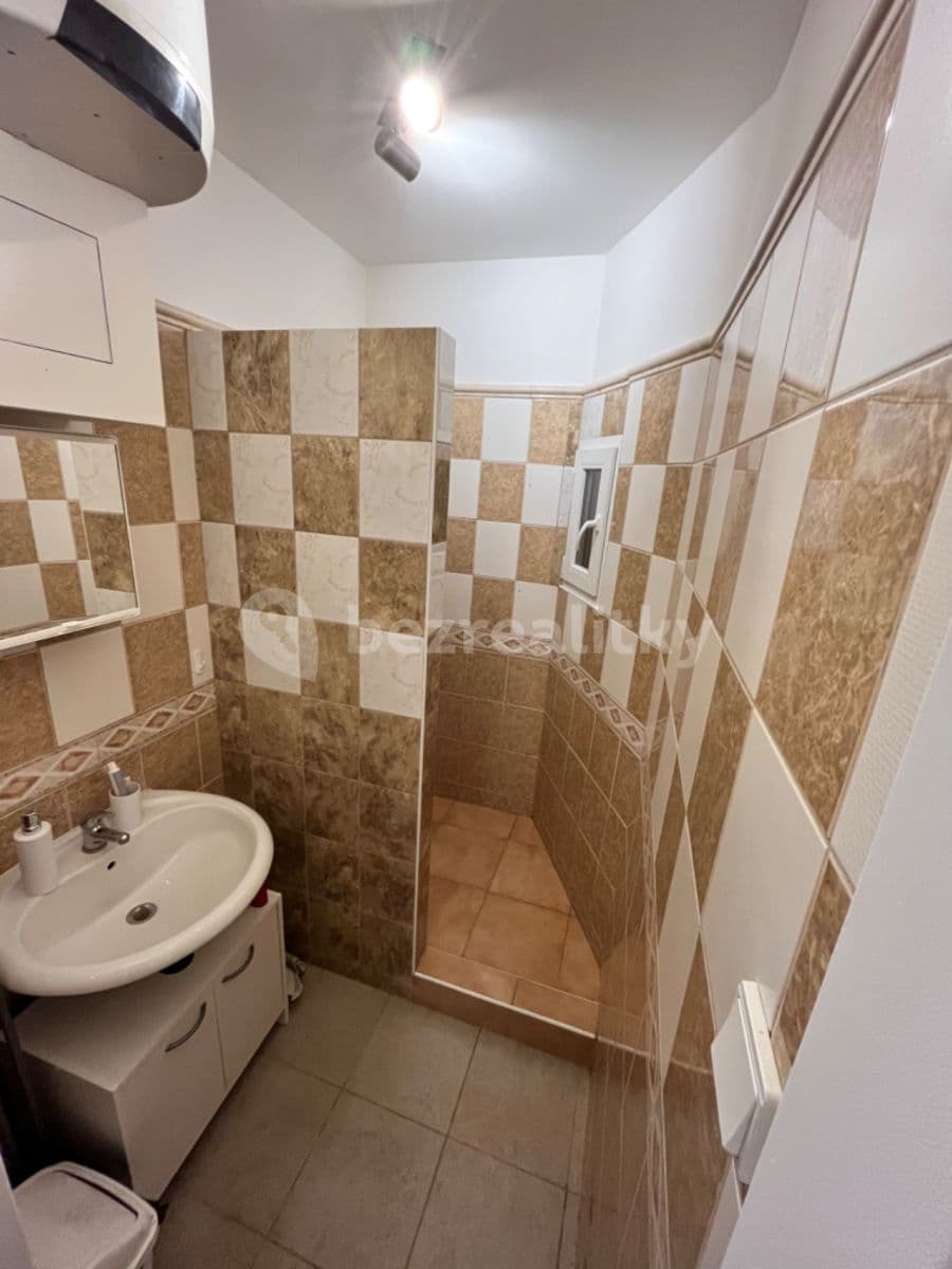 Prenájom bytu 2-izbový 58 m², Kolínská, Praha, Praha Prenájom bytu 2-izbový 58 m², Kolínská, Praha, Praha