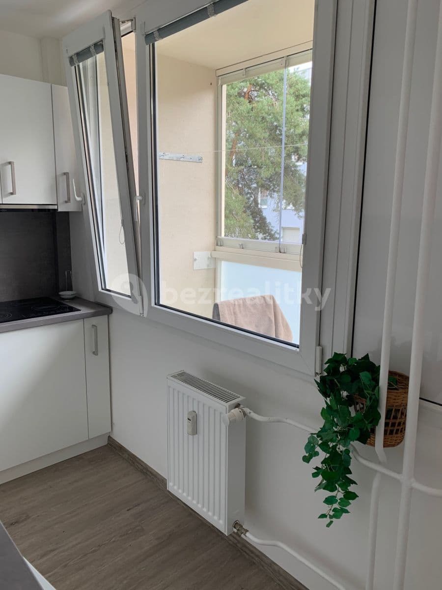 Prenájom bytu 1-izbový 36 m², Karly Machové, Beroun, Středočeský kraj Prenájom bytu 1-izbový 36 m², Karly Machové, Beroun, Středočeský kraj