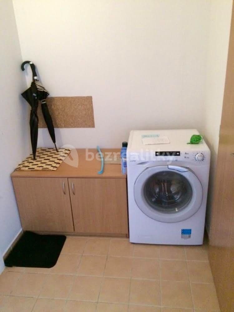 Prenájom bytu 1-izbový 32 m², Benkova, Praha, Praha Prenájom bytu 1-izbový 32 m², Benkova, Praha, Praha