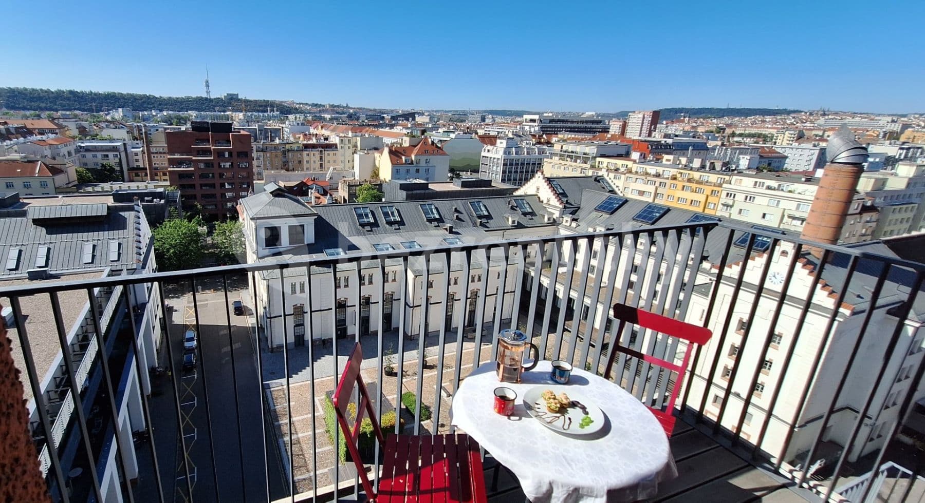 Prenájom bytu 2-izbový 70 m², U Uranie, Praha, Praha Prenájom bytu 2-izbový 70 m², U Uranie, Praha, Praha