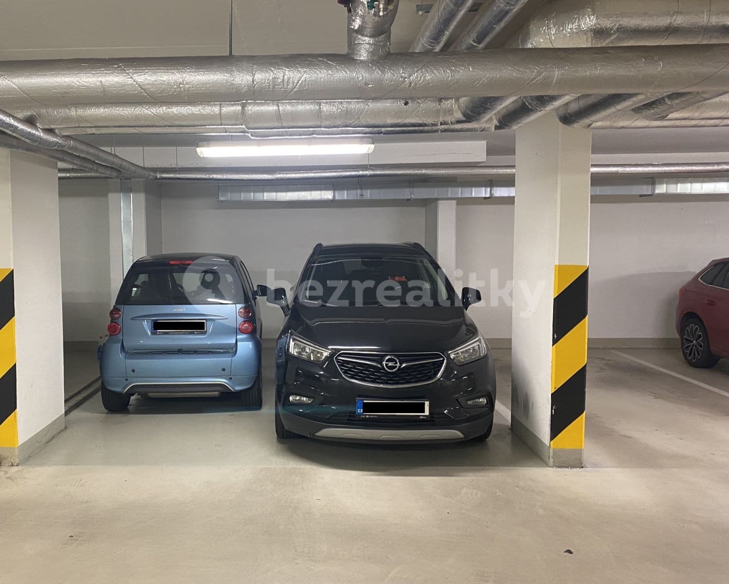 Prenájom garáže 20 m², Athénská, Praha, Praha Prenájom garáže 20 m², Athénská, Praha, Praha