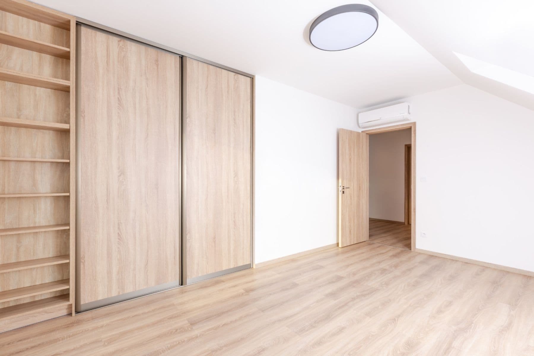 Predaj domu 212 m², pozemek 736 m², Všestudy, Všestudy, Středočeský kraj Predaj domu 212 m², pozemek 736 m², Všestudy, Všestudy, Středočeský kraj