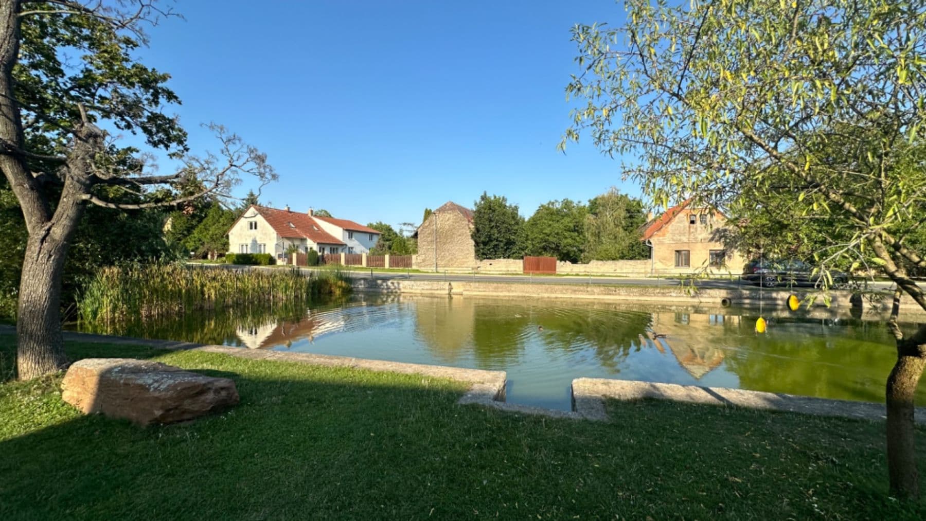 Predaj pozemku 854 m², U Rybníčka, Vysoký Újezd, Středočeský kraj Predaj pozemku 854 m², U Rybníčka, Vysoký Újezd, Středočeský kraj