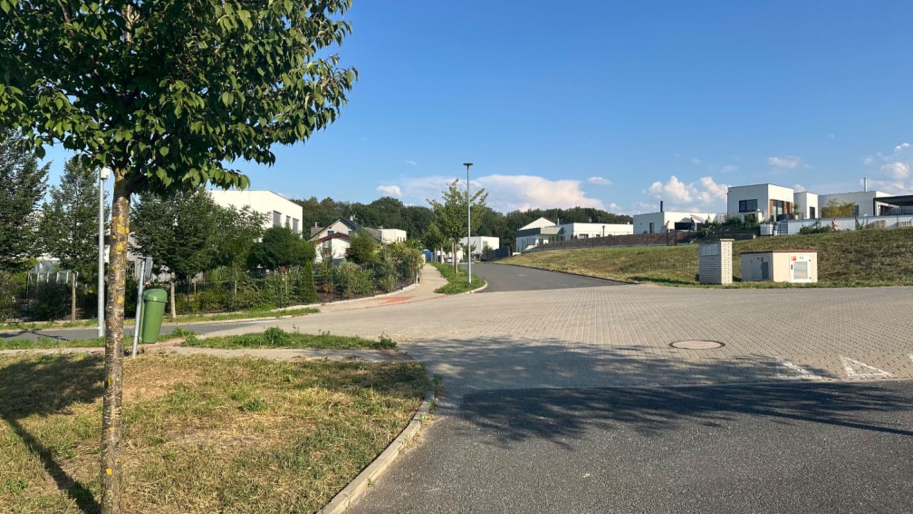 Predaj pozemku 854 m², U Rybníčka, Vysoký Újezd, Středočeský kraj Predaj pozemku 854 m², U Rybníčka, Vysoký Újezd, Středočeský kraj