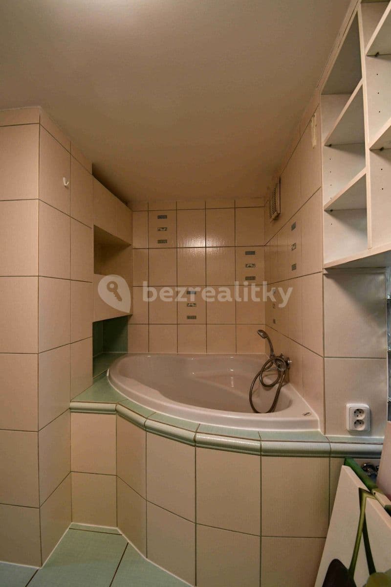 Prenájom bytu 2-izbový 50 m², Mahenova, Praha, Praha Prenájom bytu 2-izbový 50 m², Mahenova, Praha, Praha