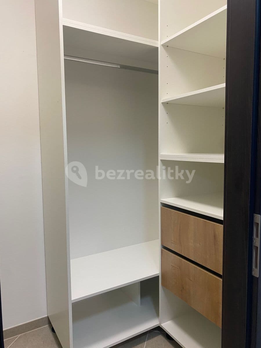 Prenájom bytu 2-izbový 52 m², Ondrákové, Praha, Praha Prenájom bytu 2-izbový 52 m², Ondrákové, Praha, Praha