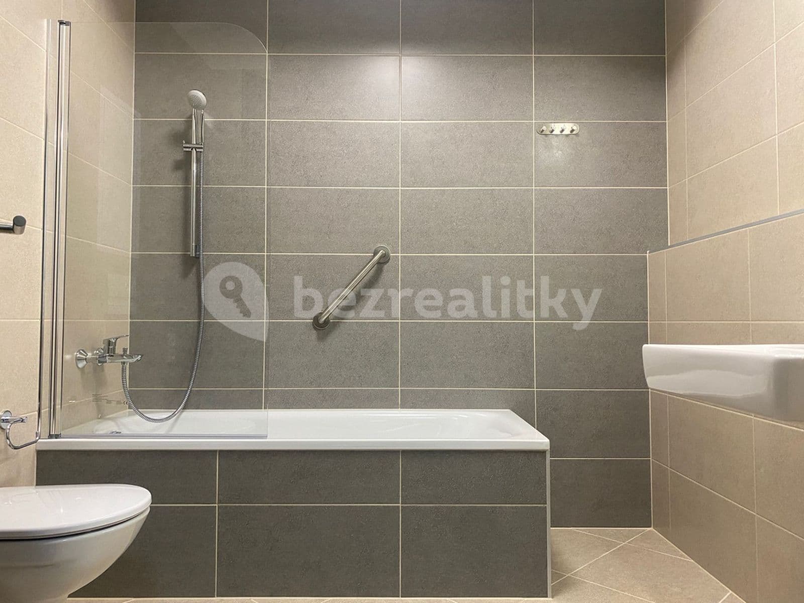 Prenájom bytu 2-izbový 52 m², Ondrákové, Praha, Praha Prenájom bytu 2-izbový 52 m², Ondrákové, Praha, Praha