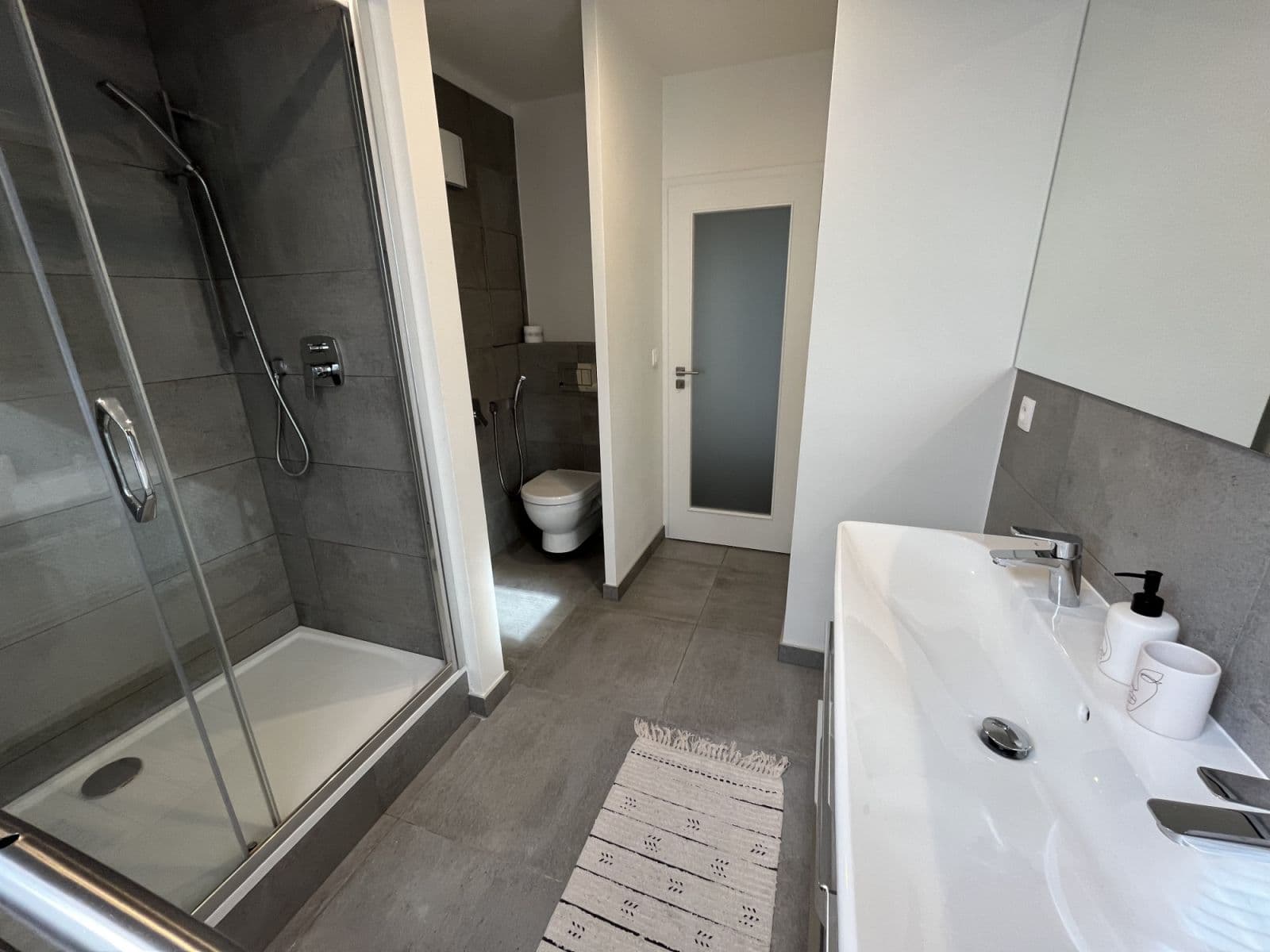 Prenájom bytu 88 m², Weberova, Praha, Praha Prenájom bytu 88 m², Weberova, Praha, Praha