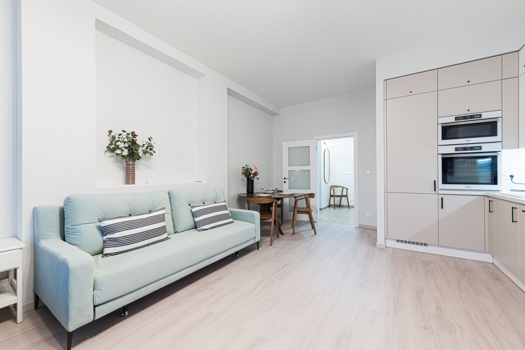 Prenájom bytu 46 m², Českomoravská, Praha, Praha Prenájom bytu 46 m², Českomoravská, Praha, Praha