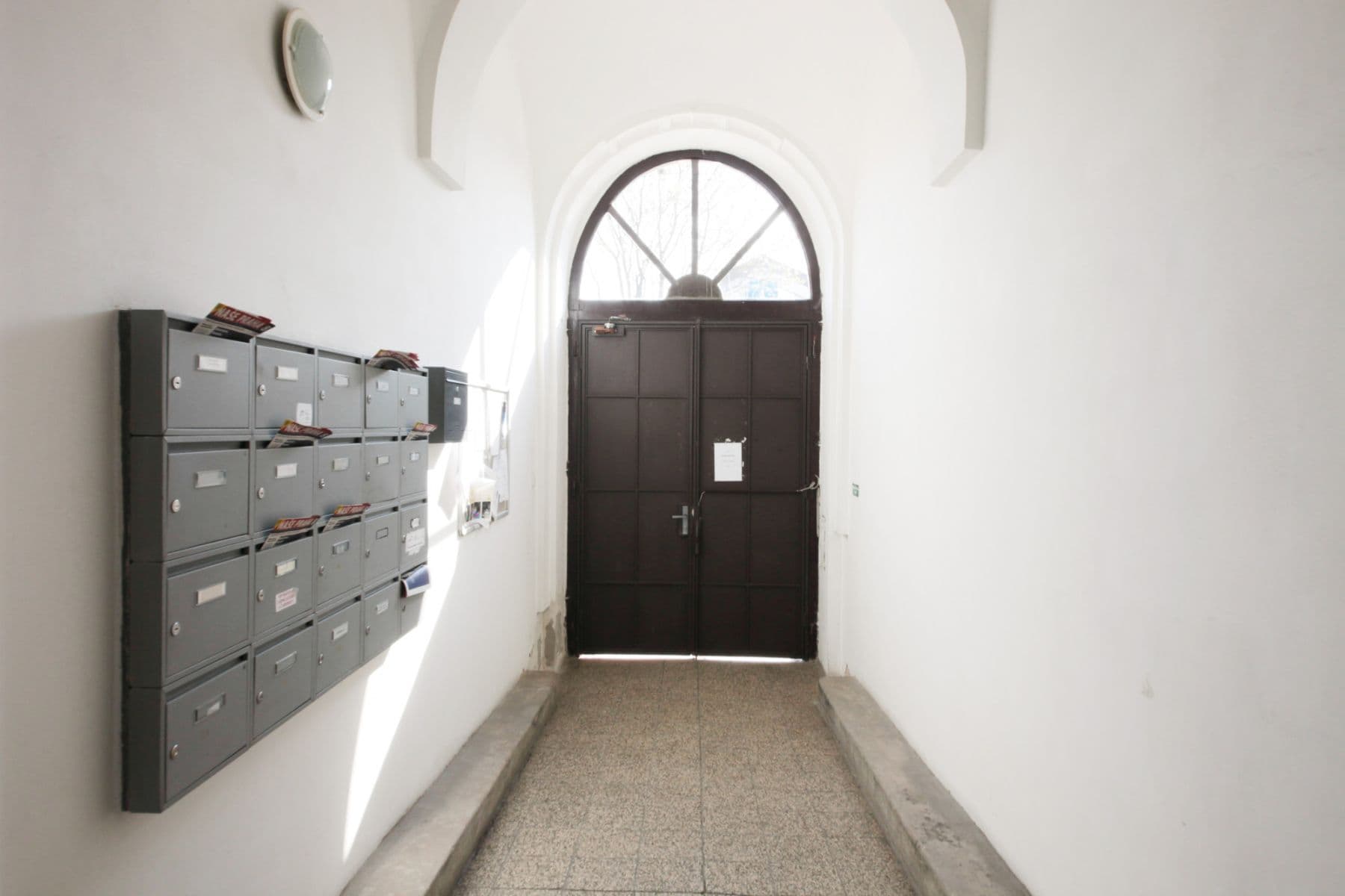 Prenájom bytu 30 m², Šaldova, Praha, Praha Prenájom bytu 30 m², Šaldova, Praha, Praha