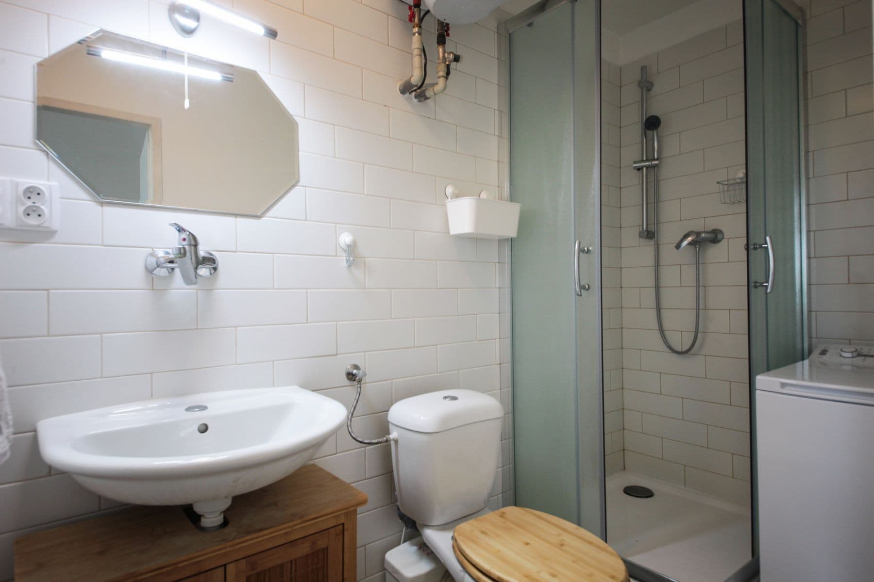 Prenájom bytu 30 m², Šaldova, Praha, Praha Prenájom bytu 30 m², Šaldova, Praha, Praha
