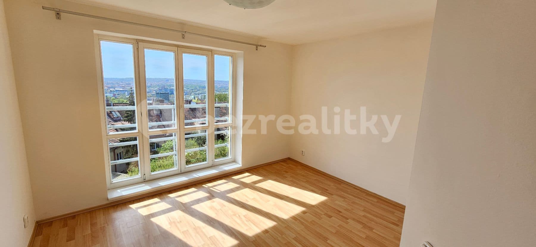 Prenájom bytu 2-izbový 75 m², Zenklova, Praha, Praha Prenájom bytu 2-izbový 75 m², Zenklova, Praha, Praha