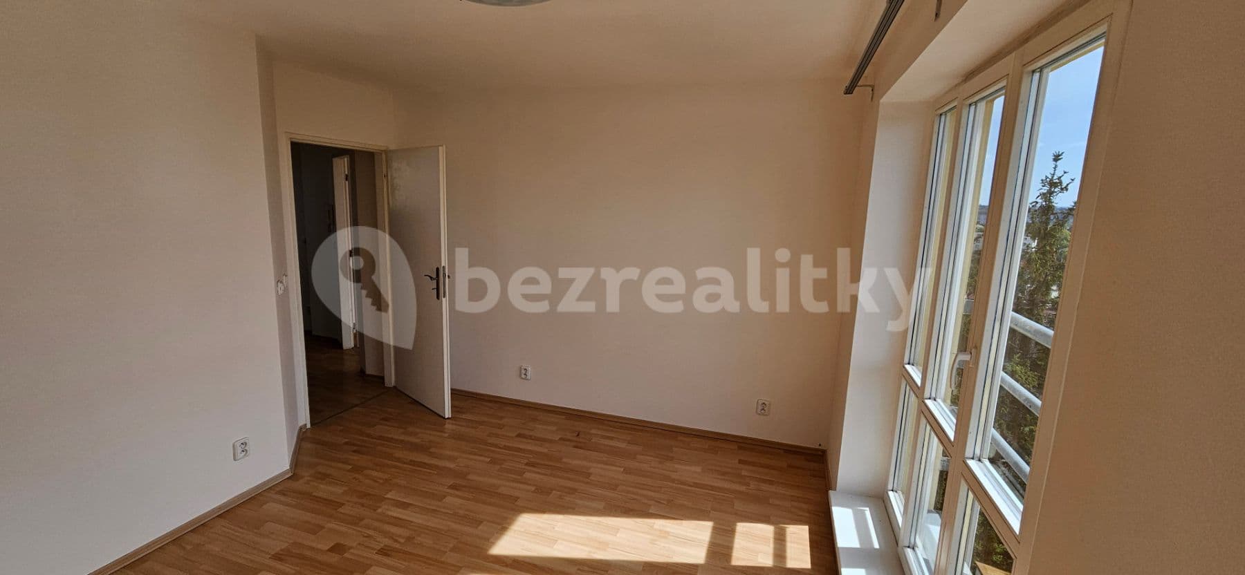 Prenájom bytu 2-izbový 75 m², Zenklova, Praha, Praha Prenájom bytu 2-izbový 75 m², Zenklova, Praha, Praha